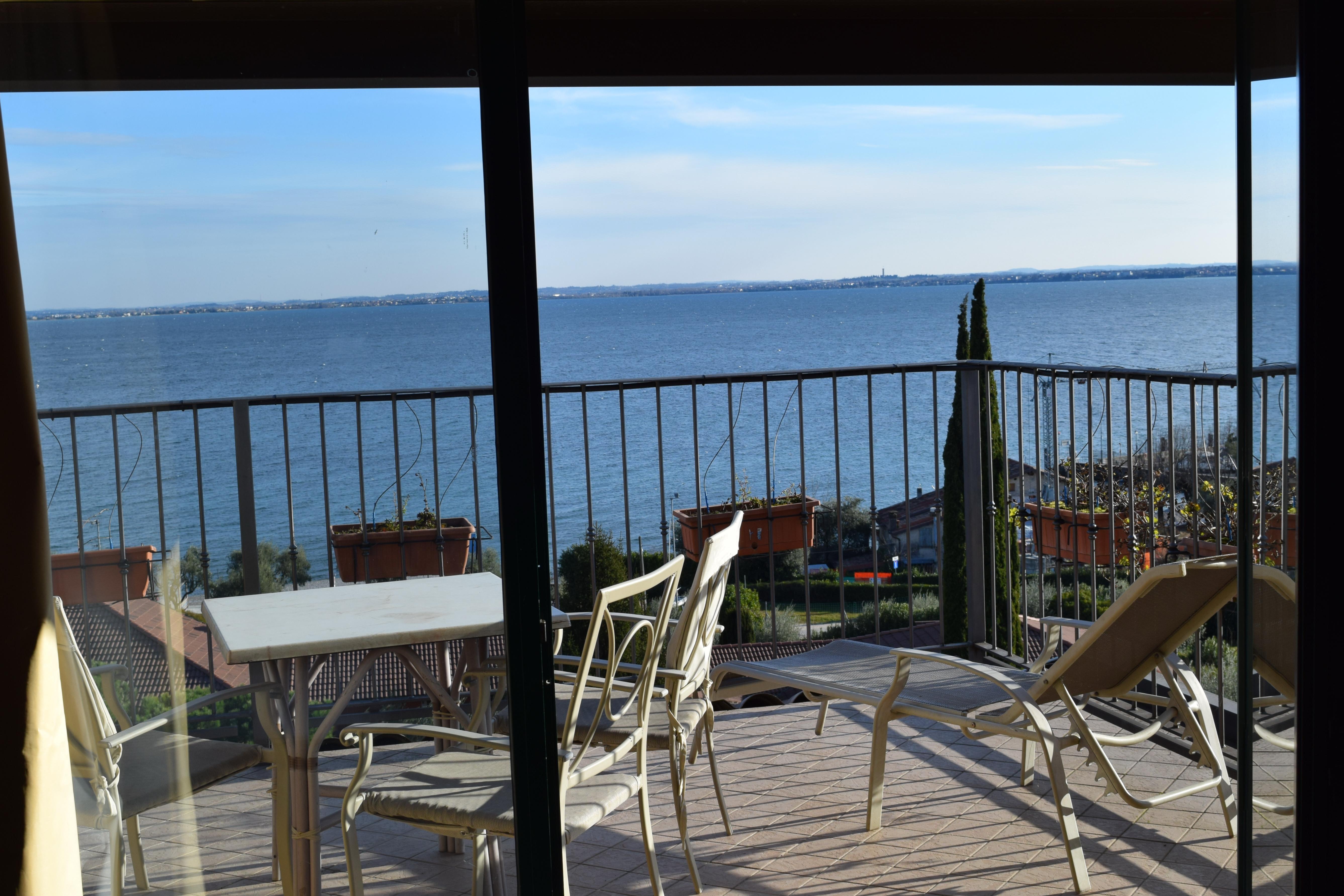 Ahg Riva Del Sole Hotel - Adults Only Moniga del Garda Exterior foto