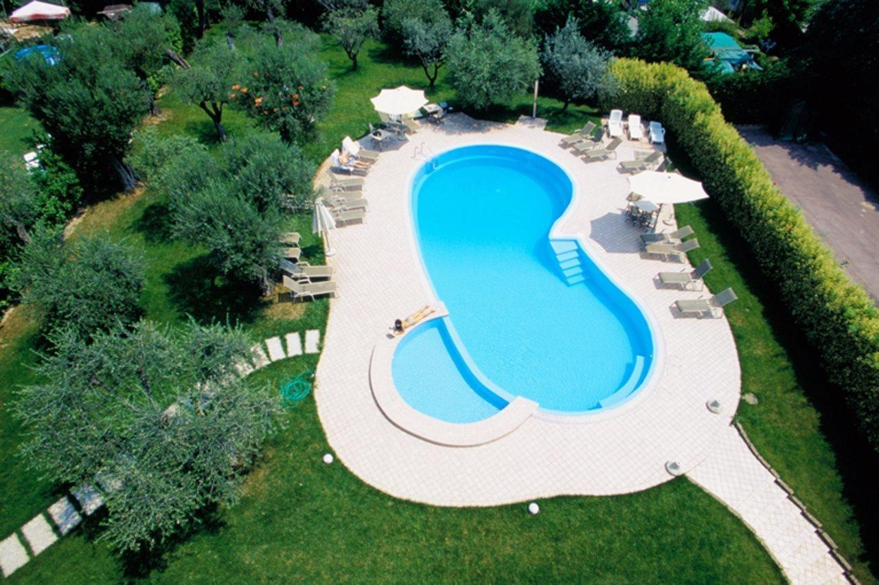 Ahg Riva Del Sole Hotel - Adults Only Moniga del Garda Exterior foto